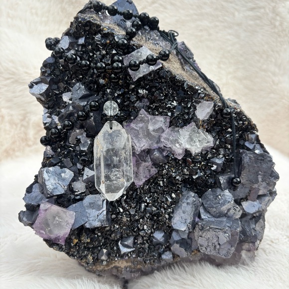 RARE Enhydro Quartz Moving Water Bubble Necklace - Ancient Inclusion Crystal